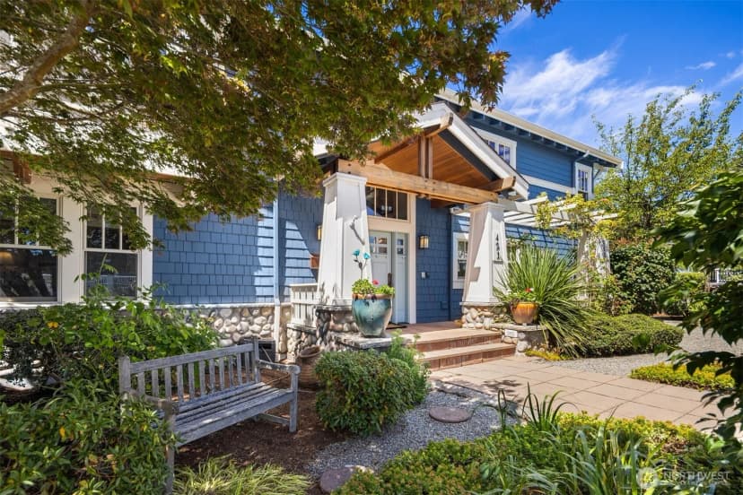 Property photo for 421 2nd Street W, Kirkland photo 34