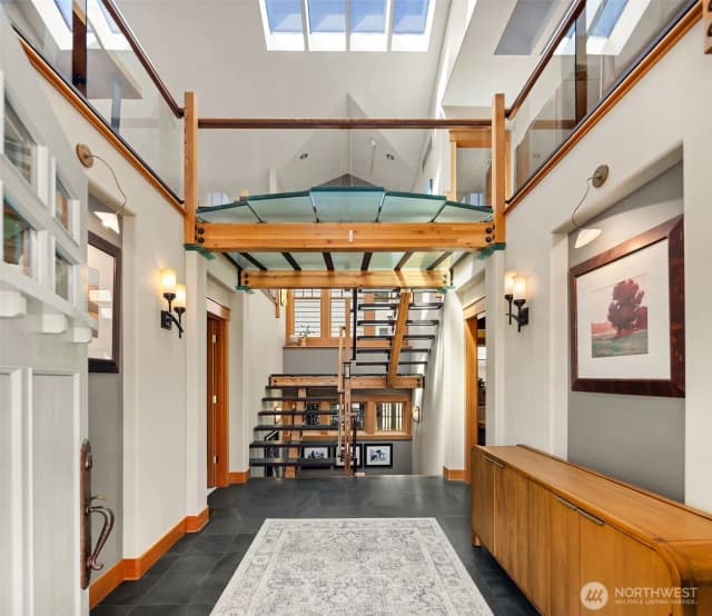Property photo for 421 2nd Street W, Kirkland photo 3