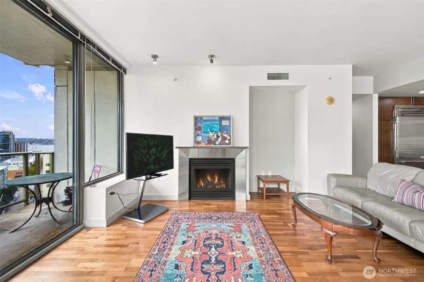 Property photo for 910 Lenora Street #s1210, Seattle photo 4