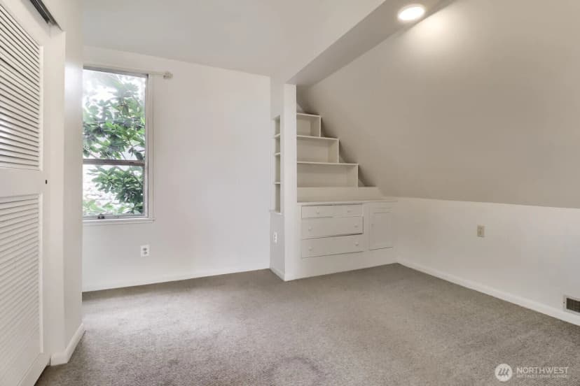 Property photo for 803 Ne 72nd Street, Seattle photo 29