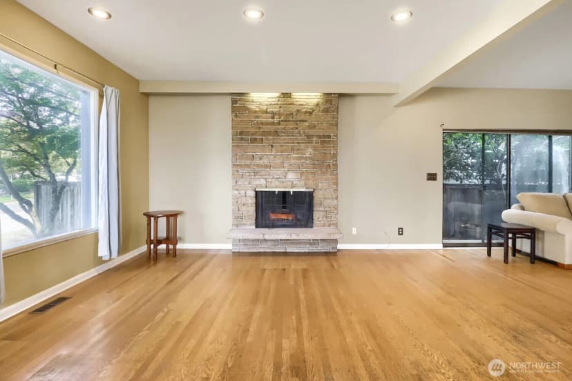 Property photo for 803 Ne 72nd Street, Seattle photo 6
