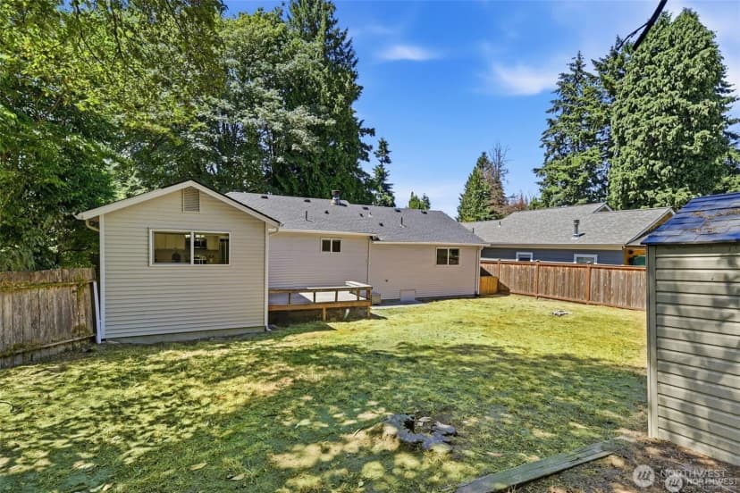 Property photo for 12042 14th Avenue Ne, Seattle photo 25