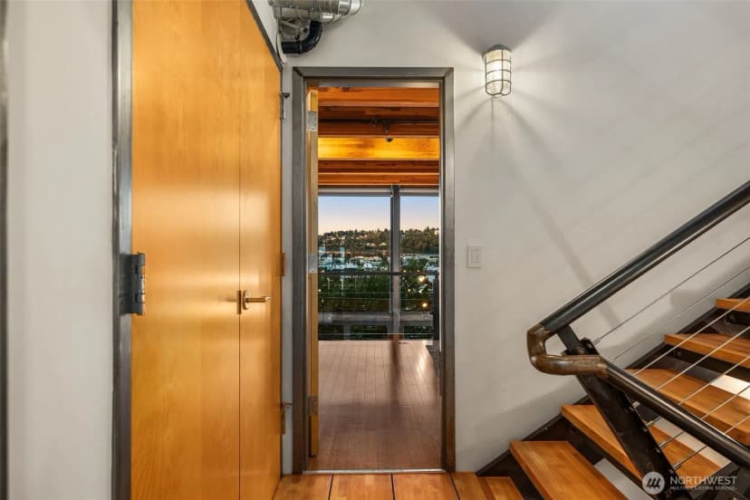 Property photo for 1707 Dexter Avenue N #b, Seattle photo 23
