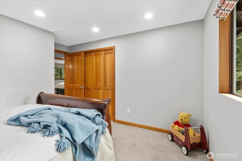 Property photo for 4130 156th Lane Se, Bellevue photo 29