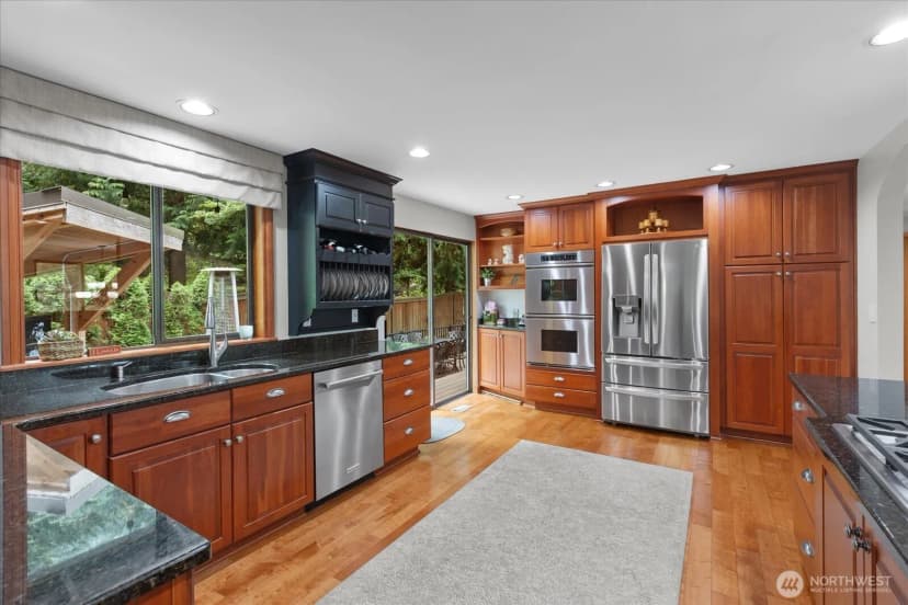 Property photo for 4130 156th Lane Se, Bellevue photo 15