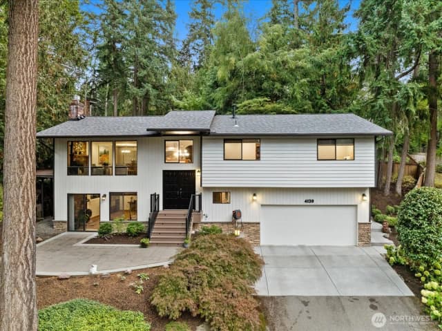 Property photo for 4130 156th Lane Se, Bellevue photo 2