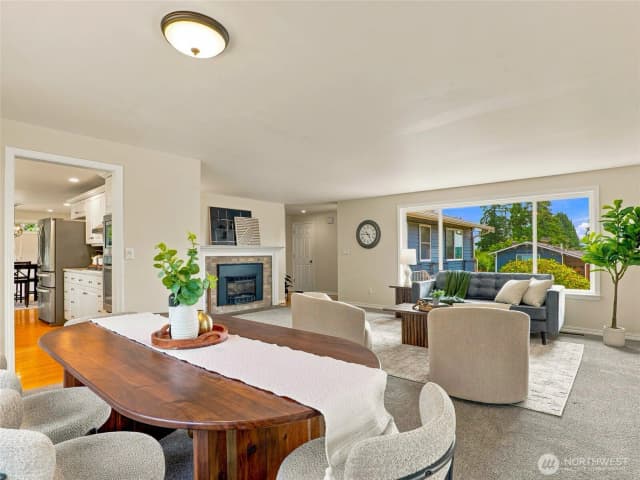 Property photo for 10404 Ne 198th Street, Bothell photo 4