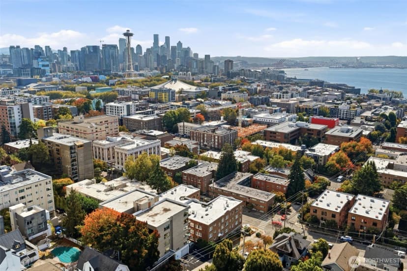 Property photo for 220 W Olympic Place #303, Seattle photo 37