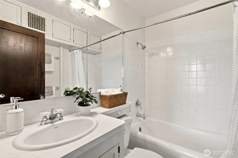 Property photo for 220 W Olympic Place #303, Seattle photo 19