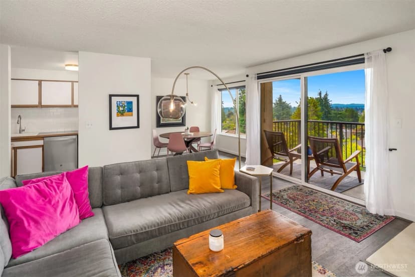 Property photo for 11239 Greenwood Avenue N #304, Seattle photo 7