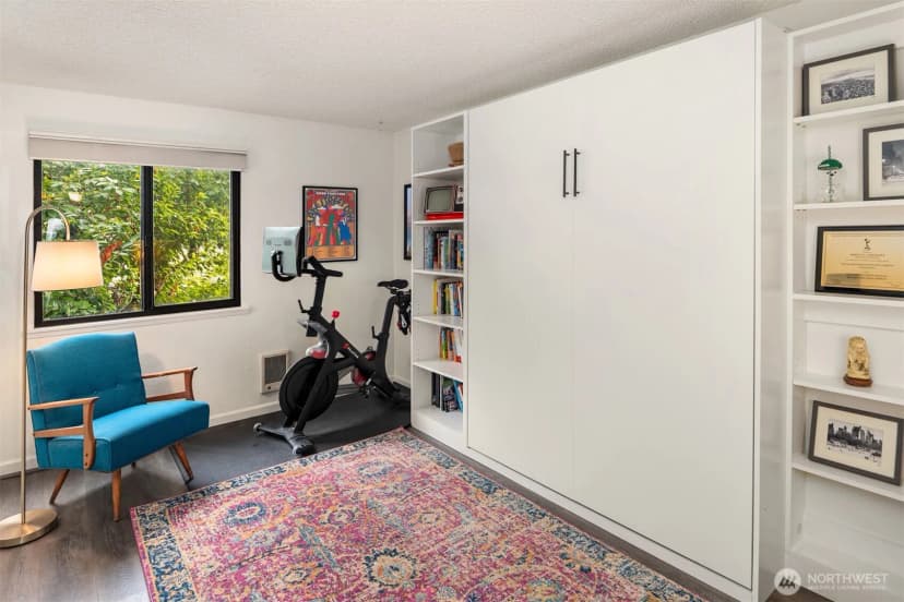 Property photo for 11239 Greenwood Avenue N #304, Seattle photo 21