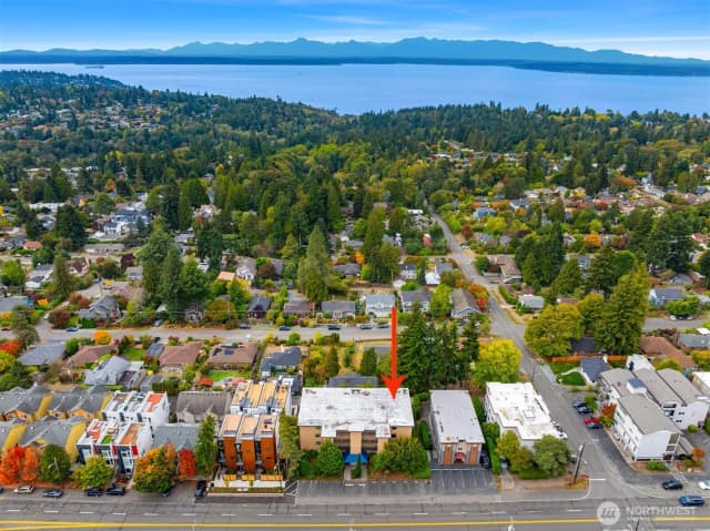 Property photo for 11239 Greenwood Avenue N #304, Seattle photo 2