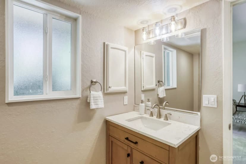 Property photo for 15301 Se 48th Drive, Bellevue photo 21