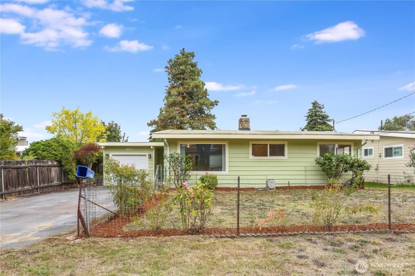 Property photo for 7320 33rd Avenue S, Seattle photo 2