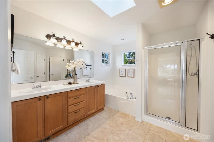 Property photo for 5125 Ne 5th Street, Renton photo 16