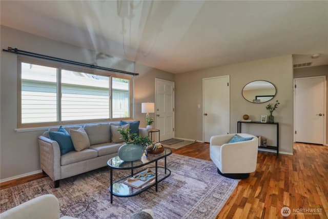 Property photo for 9016 12th Avenue Nw, Seattle photo 5
