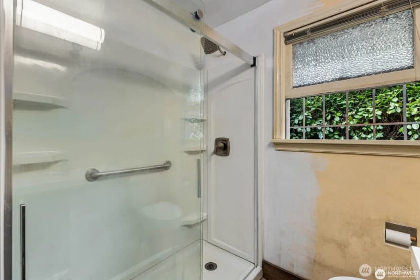 Property photo for 9525 7th Avenue Nw, Seattle photo 13