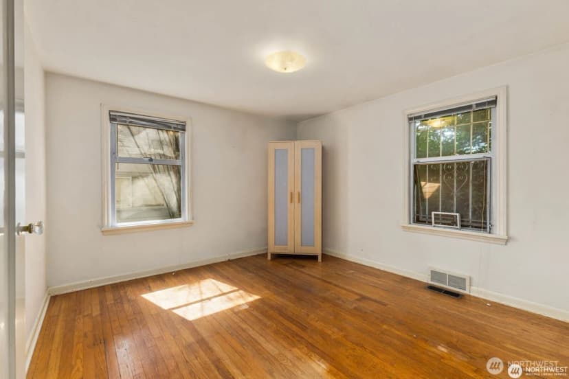 Property photo for 9525 7th Avenue Nw, Seattle photo 10