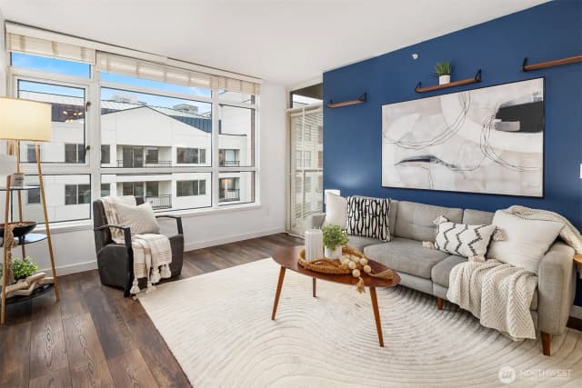 Property photo for 1420 Terry Avenue #603, Seattle photo 3