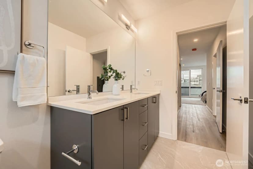 Property photo for 6610 Carleton Avenue S #a, Seattle photo 15