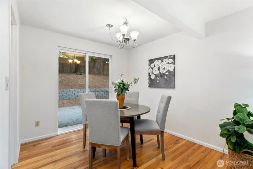 Property photo for 11357 25th Avenue Ne, Seattle photo 5