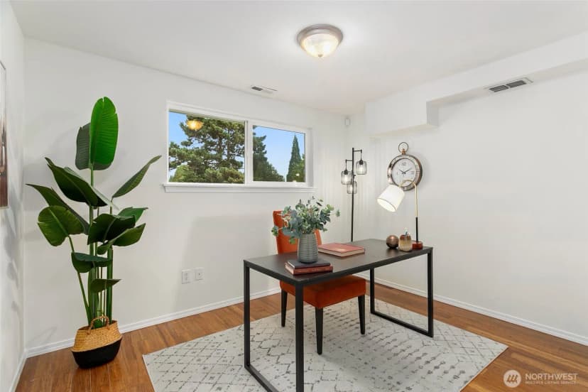 Property photo for 11357 25th Avenue Ne, Seattle photo 17