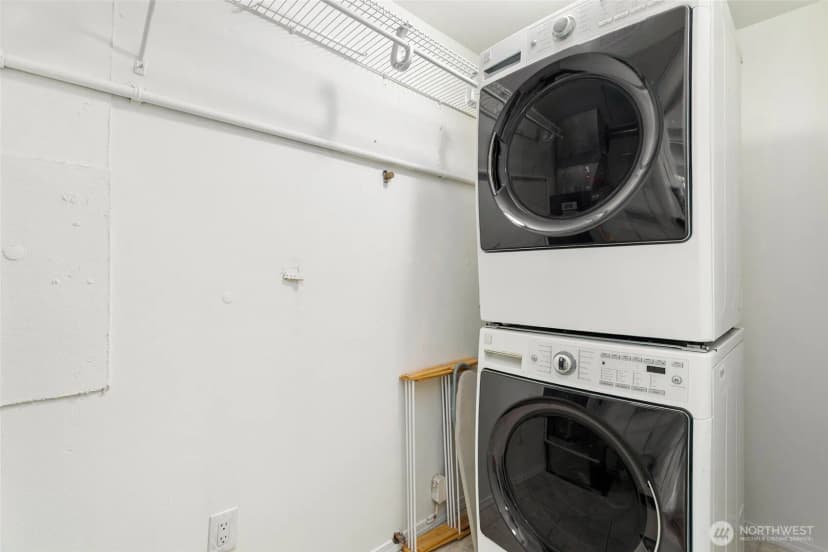 Property photo for 11357 25th Avenue Ne, Seattle photo 18