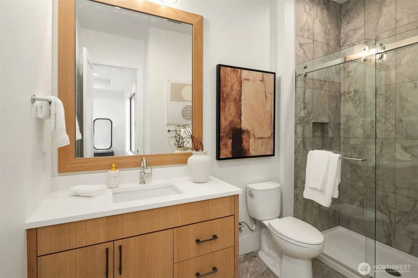 Property photo for 13216 Ne 129th Place, Kirkland photo 24
