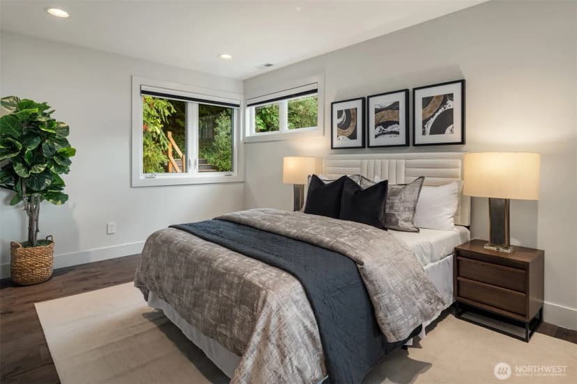 Property photo for 10229 Ne 59th Street, Kirkland photo 33
