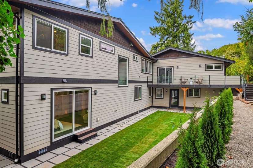 Property photo for 10229 Ne 59th Street, Kirkland photo 24