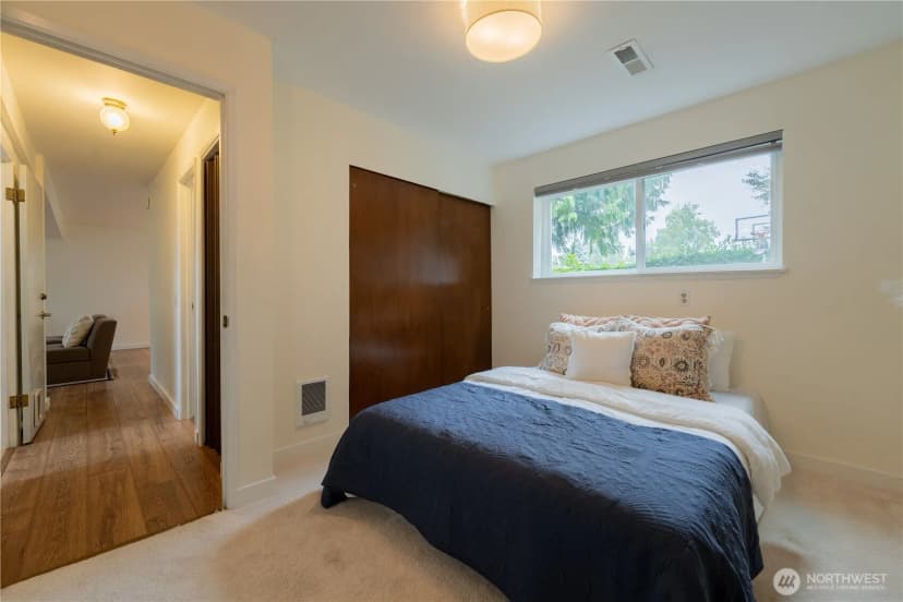 Property photo for 14322 Wallingford Avenue N, Seattle photo 29