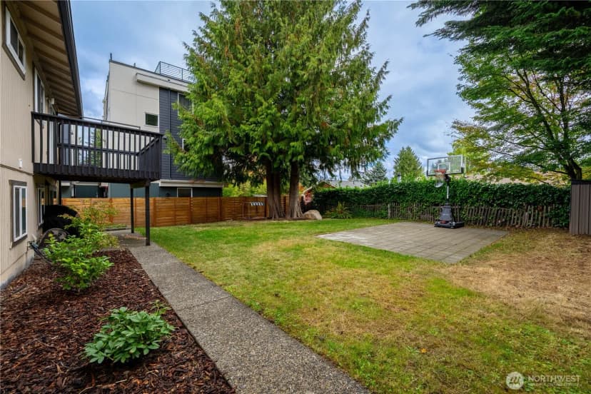 Property photo for 14322 Wallingford Avenue N, Seattle photo 33