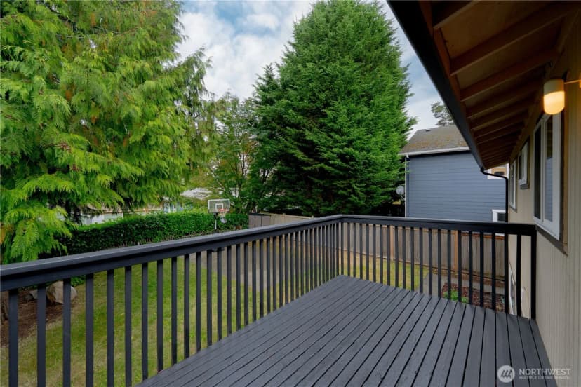 Property photo for 14322 Wallingford Avenue N, Seattle photo 30