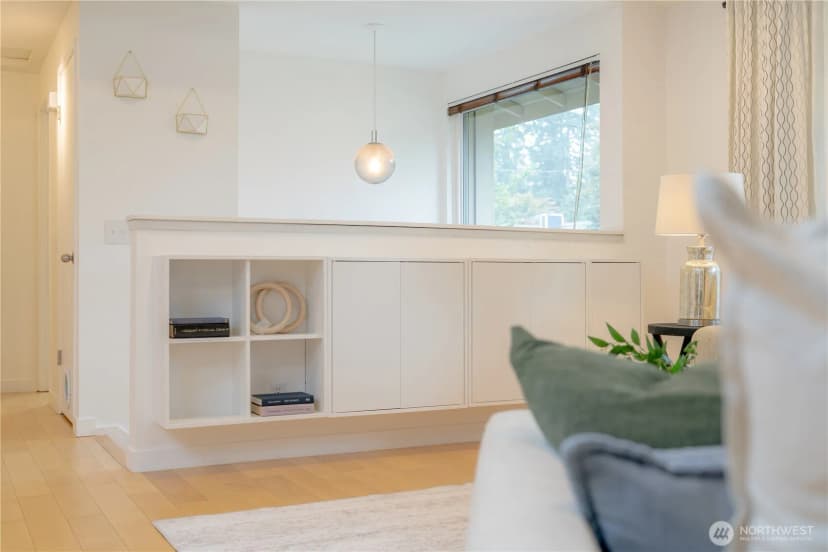 Property photo for 14322 Wallingford Avenue N, Seattle photo 10