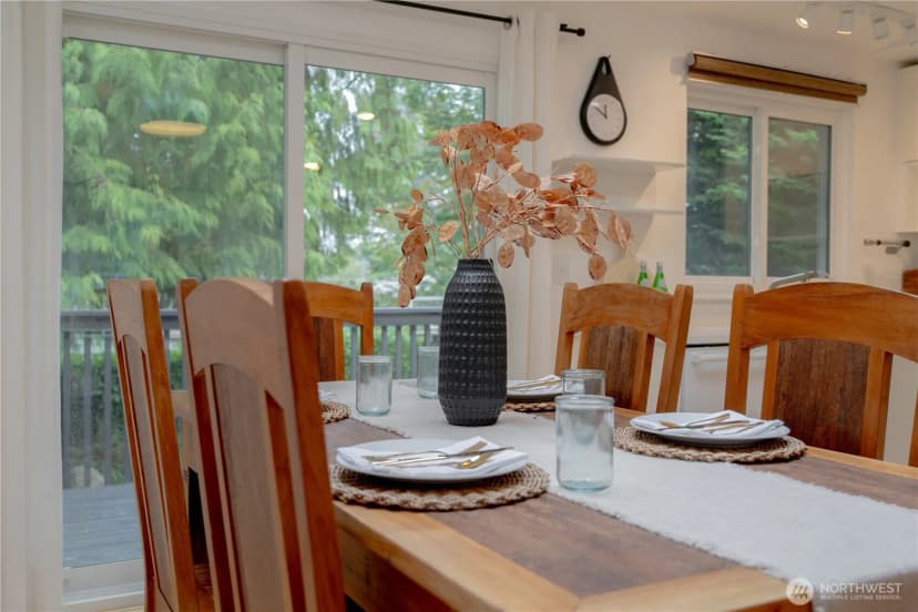 Property photo for 14322 Wallingford Avenue N, Seattle photo 16