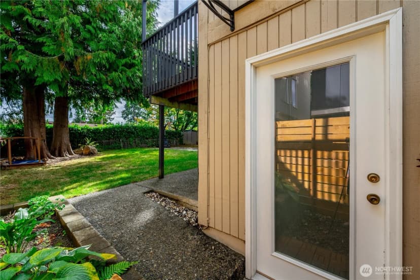 Property photo for 14322 Wallingford Avenue N, Seattle photo 26
