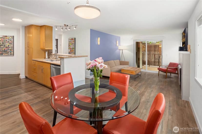 Property photo for 107 20th Avenue #209, Seattle photo 6