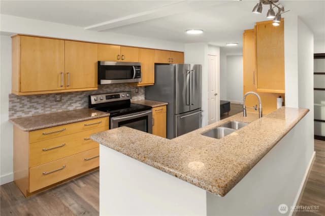 Property photo for 107 20th Avenue #209, Seattle