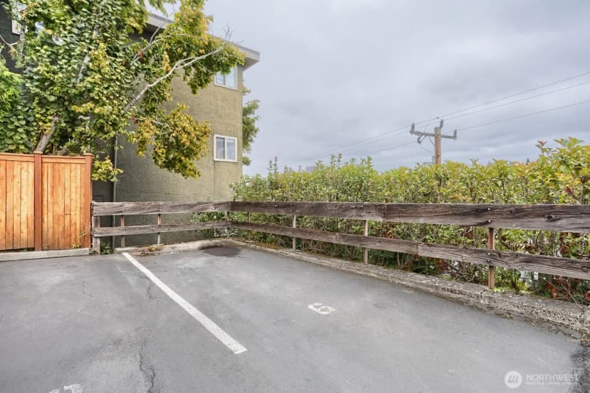 Property photo for 8812 20th Avenue Ne #a107, Seattle photo 10