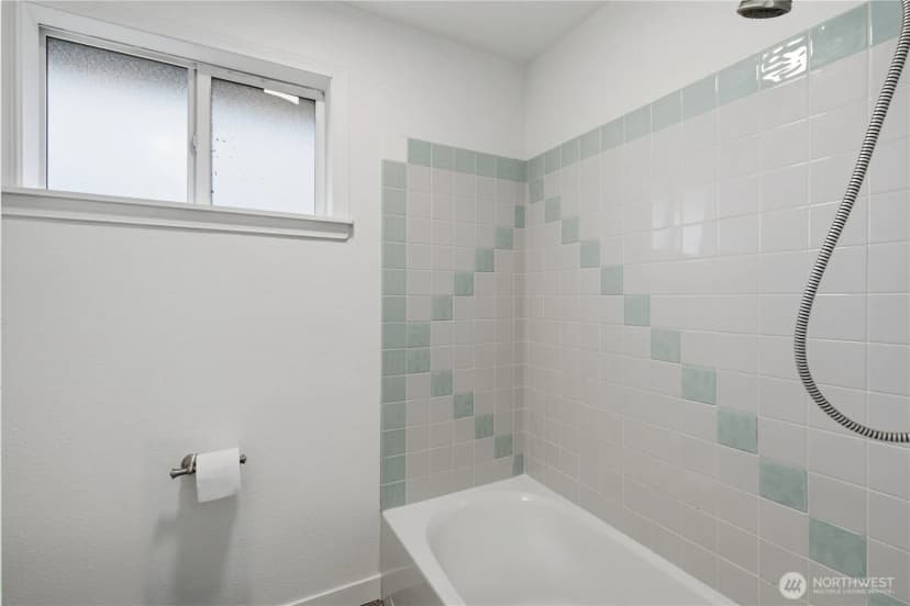 Property photo for 2406 166th Ave Ne, Bellevue photo 16