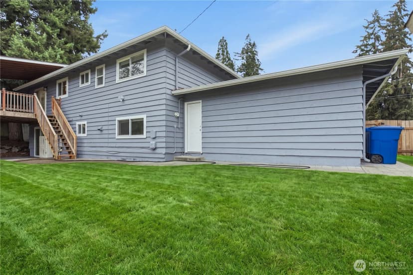 Property photo for 2406 166th Ave Ne, Bellevue photo 39