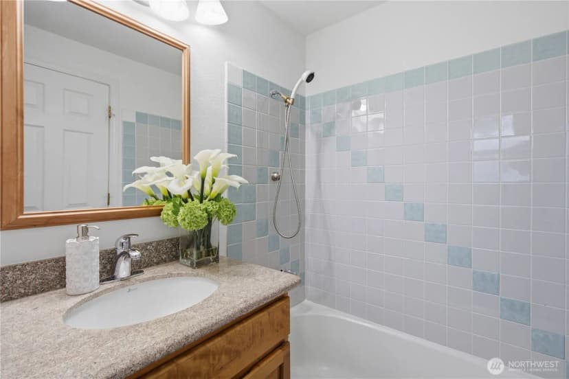 Property photo for 2406 166th Ave Ne, Bellevue photo 20