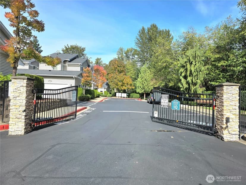 Property photo for 18866 108th Lane Se, Renton photo 35