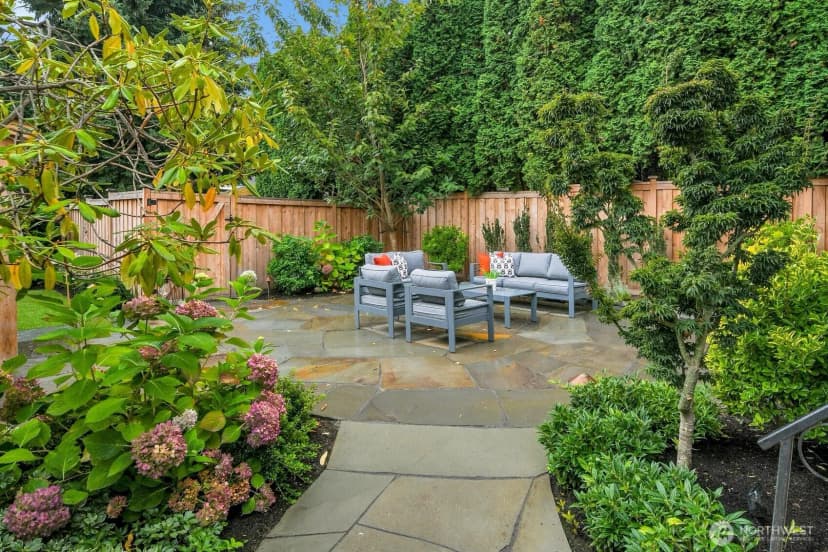Property photo for 1812 6th Avenue W, Seattle photo 27