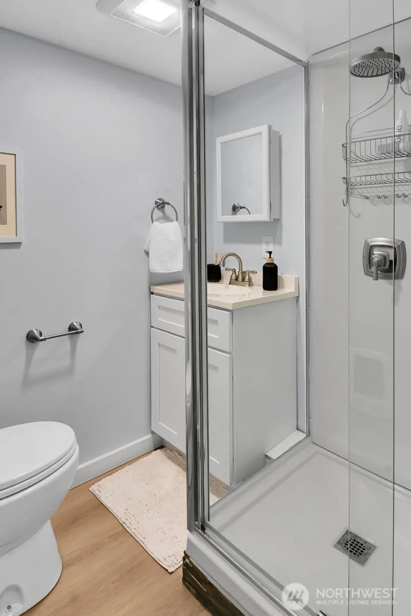 Property photo for 1812 6th Avenue W, Seattle photo 24