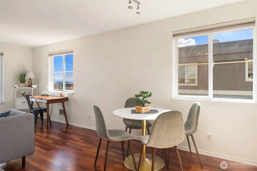 Property photo for 300 10th Avenue #b409, Seattle photo 12