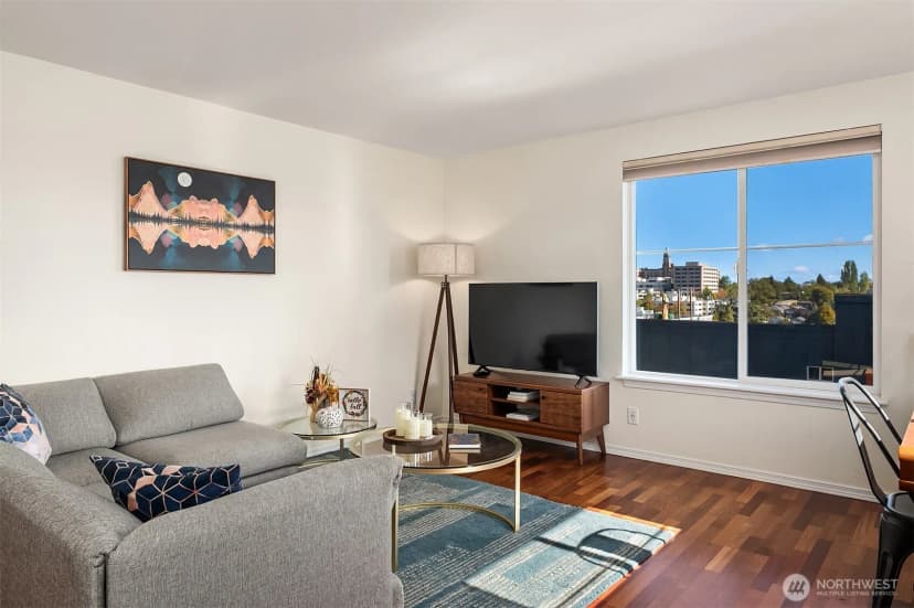 Property photo for 300 10th Avenue #b409, Seattle photo 11