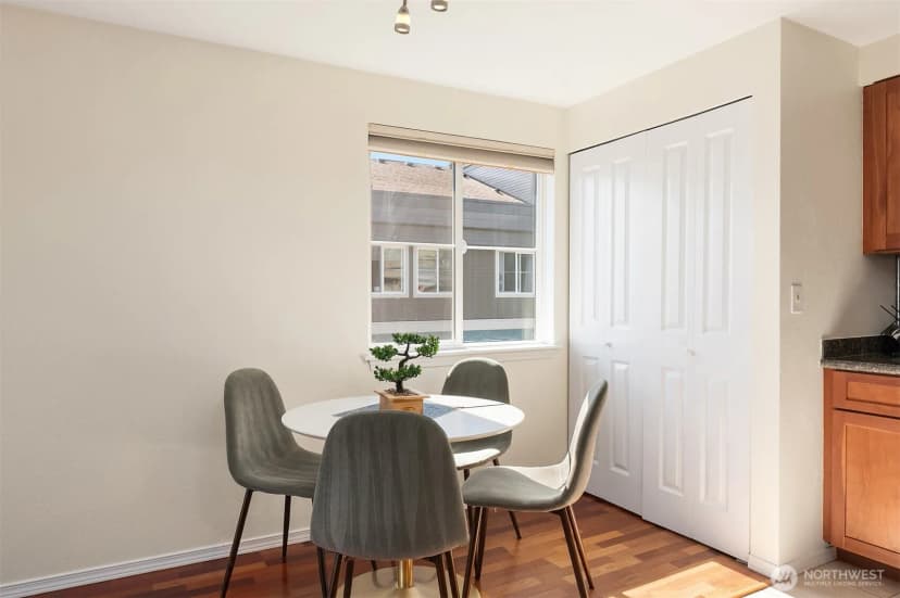 Property photo for 300 10th Avenue #b409, Seattle photo 13