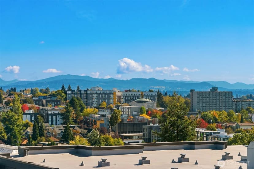 Property photo for 300 10th Avenue #b409, Seattle photo 17