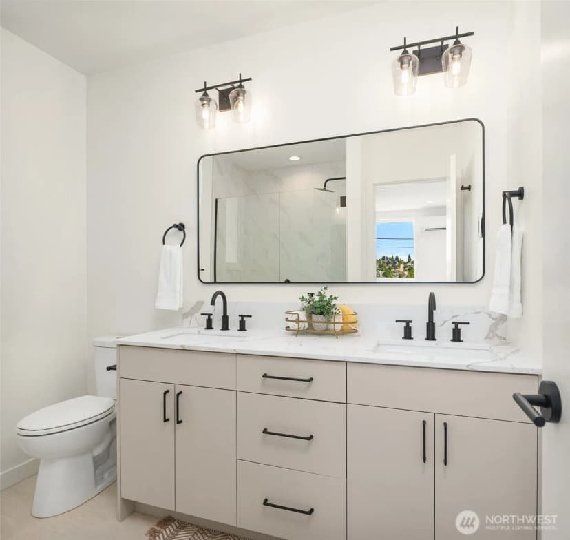 Property photo for 2538 14th Avenue W #c, Seattle photo 21